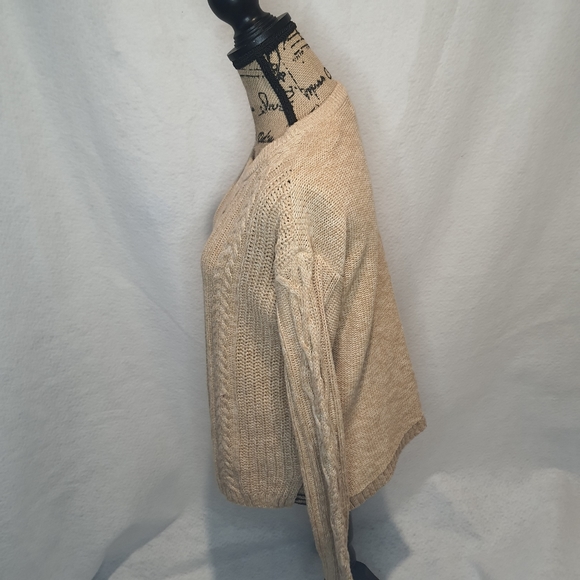 Old Navy Women's Knit Wool Sweater Medium Beige - Picture 2 of 7